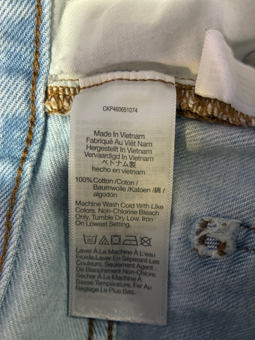 Madewell Relaxed Denim Shorts ✧ Light Wash ✧ Size 28 - Picture 8 of 8